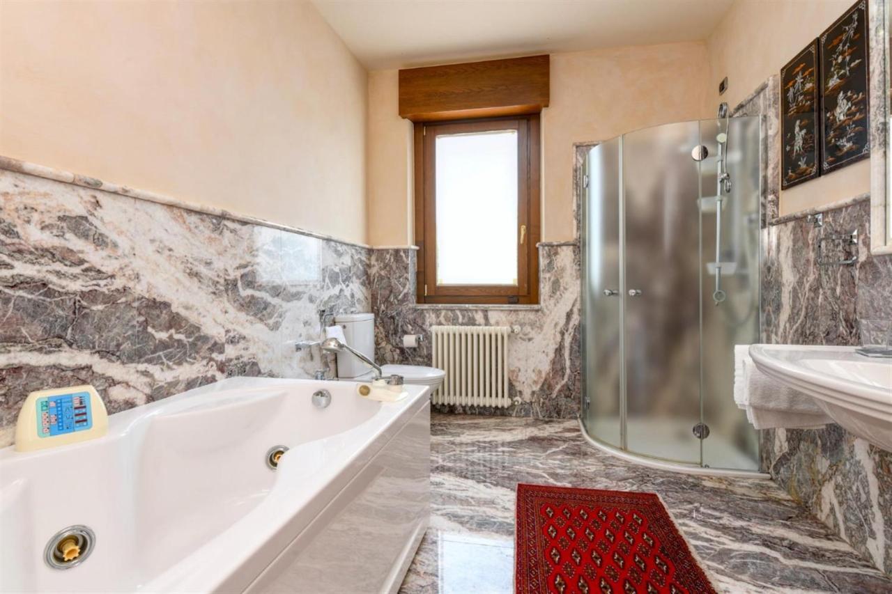 Private Luxury Villa With Pool Moniga del Garda Ngoại thất bức ảnh